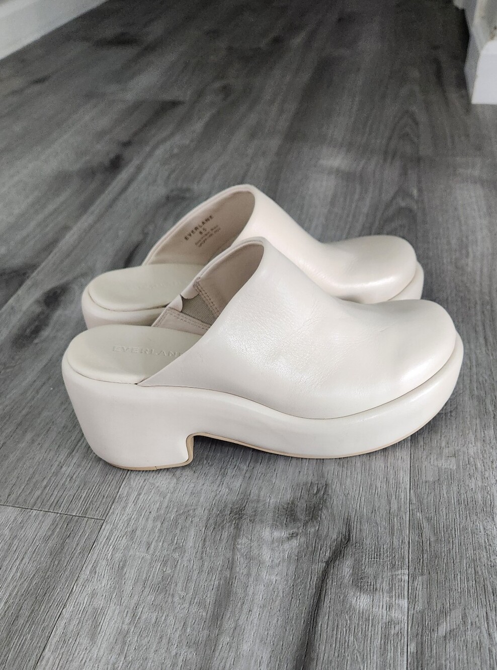 EVERLANE The Puffa Clog In 'Parchment' Off White Size 8.5 Worn Once